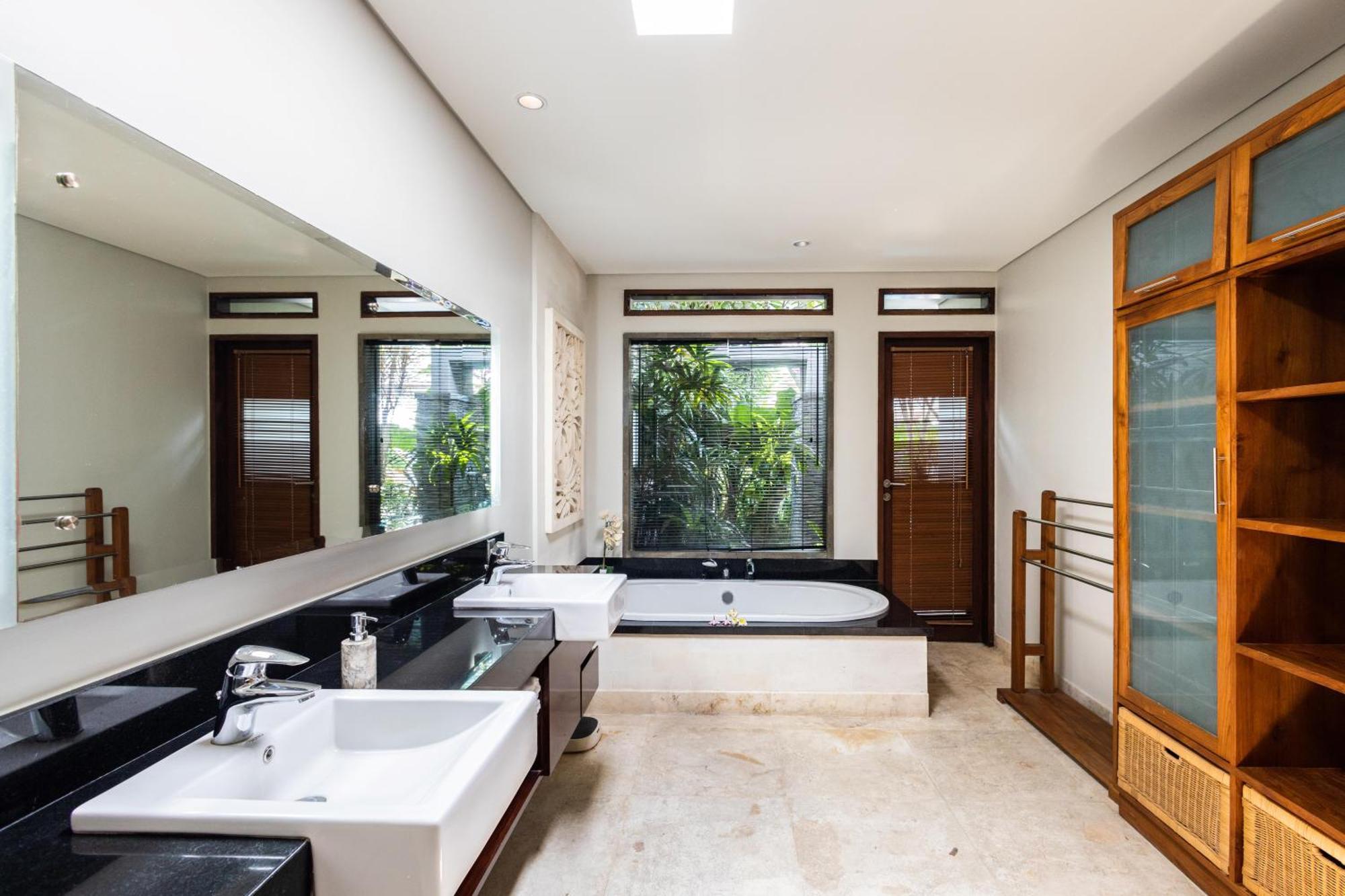 Kejora Beachfront Estate Sanur - Luxurious Villa Seven Kejora Екстериор снимка